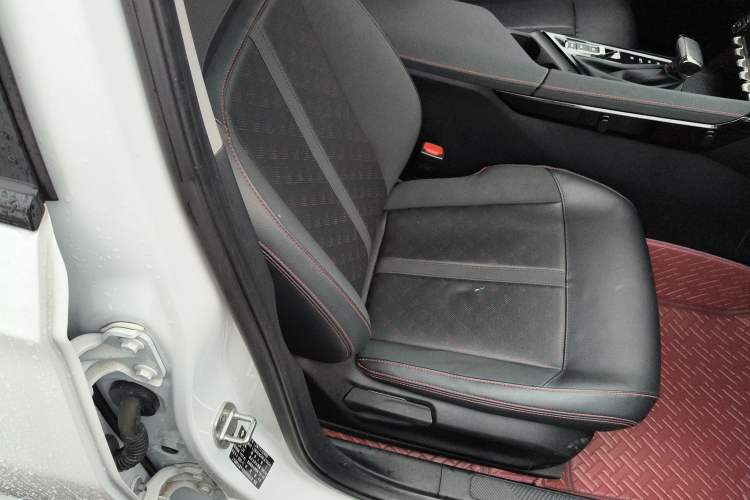Used Baojun RC-5 2020 RC-5W 1.5T CVT Smart Shine Prestige Model