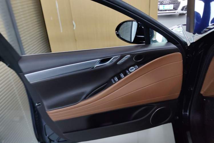 Used Genesis G80 2023 2.5T Rear-Drive Luxury Edition
