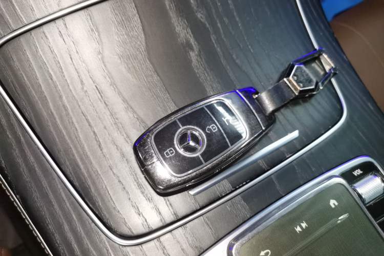 Used Mercedes-Benz E-Class 2022 E 260 L