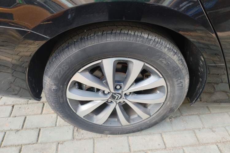 Used Citroen C6 2022 400THP Co-Creation Edition