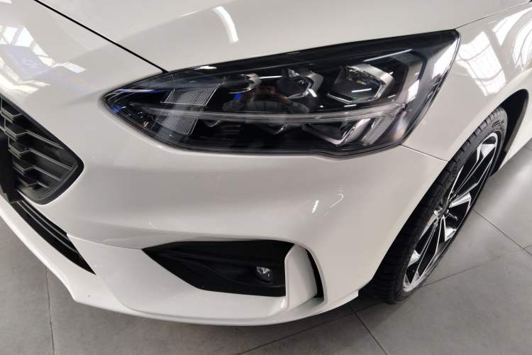 Used Ford Focus 2021 Sedan EcoBoost 180 Automatic ST Line