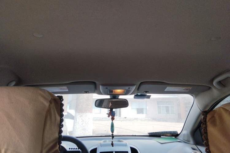 Used Chevrolet Aveo Sonic 2011 Sedan 1.4L Manual Transmission SE