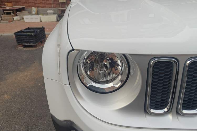 Used Jeep Renegade 2017 180T Automatic Jingneng Edition Right Front Headlight