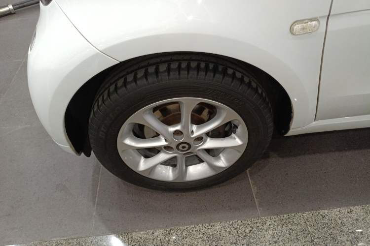 Used smart fortwo 2018 1.0L 52kW Hardtop Dynamic Version China V Left Front Wheel Hub