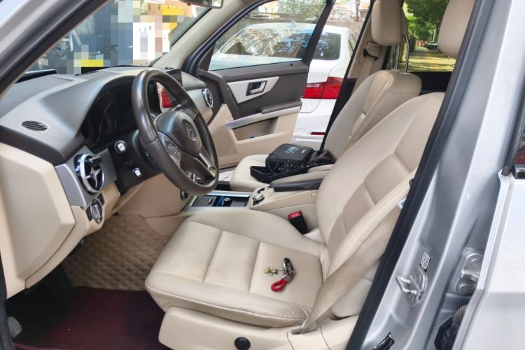 Used Mercedes-Benz GLK-Class 2014 GLK 260 4MATIC Dynamic Model Left Front Seat