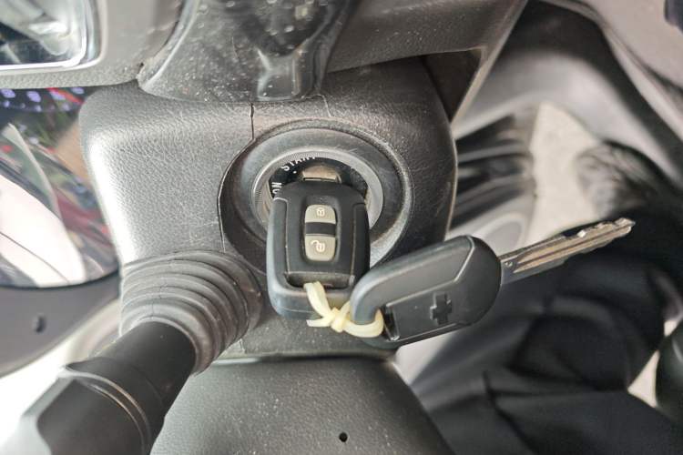 Used Chevrolet Captiva 2012 2.4L 4x4 Flagship Edition 7 Seats