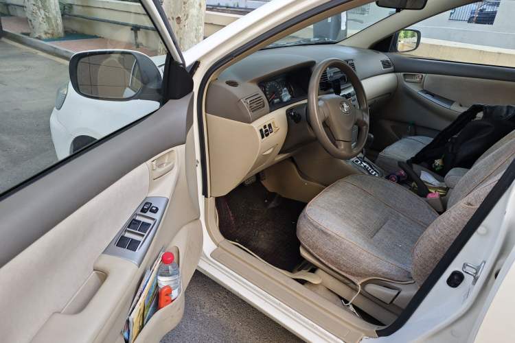 Used Toyota Corolla EX 2011 1.6L Automatic Classic Edition Driver Seat