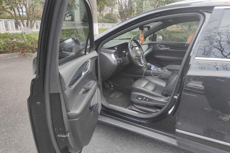 Used Cadillac XT5 2020 28T Luxury Version
