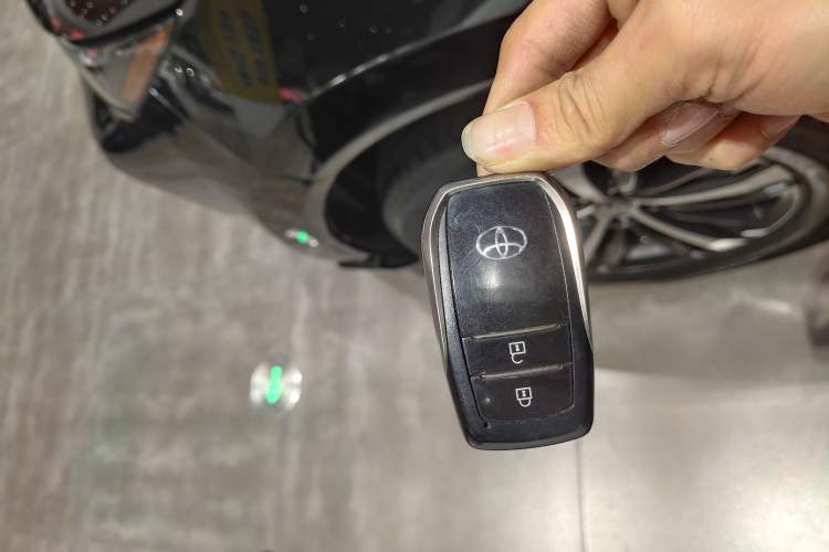 Used Toyota Venza 2022 2.0L CVT Two-Wheel Drive Luxury Edition
