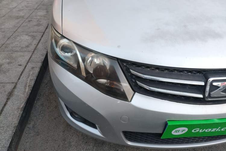 Used Zotye Z300 2014 1.5L Value Edition Manual Elite Model Right Front Headlight