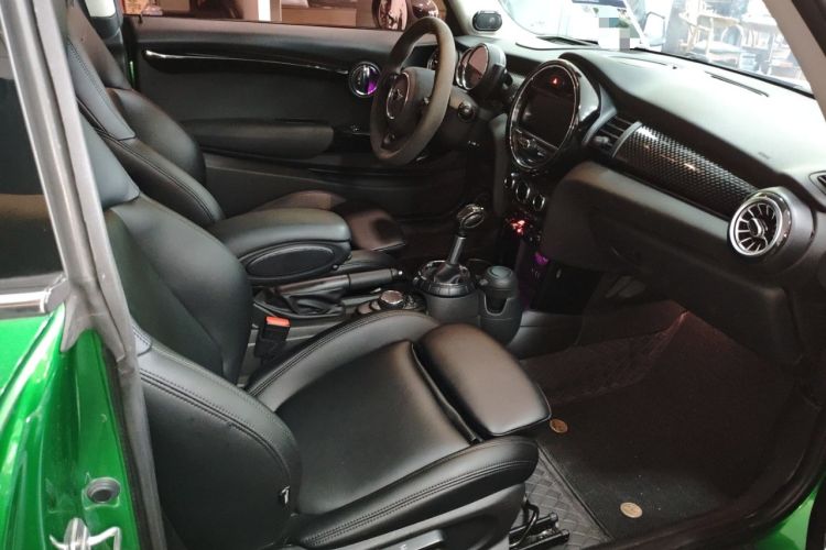 Used MINI 2016 2.0T COOPER S Pioneer Edition Right Front Seat