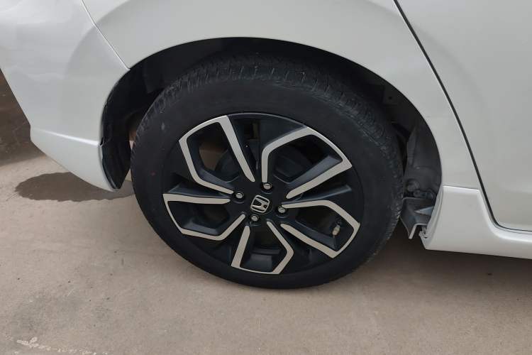 Used Honda LIFE 2021 1.5L CVT SPORT Heartbeat Edition Right Rear Wheel Hub