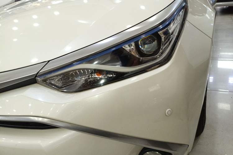 Used Toyota Levin 2017 Revised Dual-Engine 1.8H GS E-CVT Elite Sunroof Version China V Standard