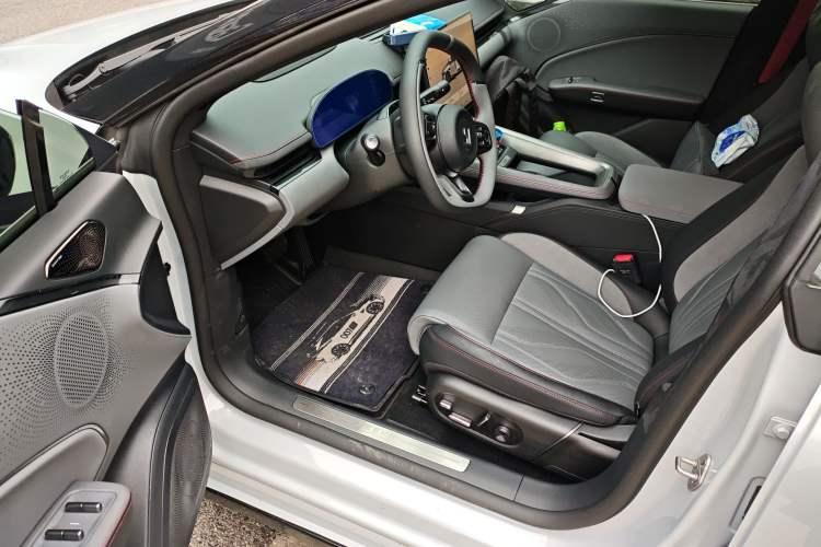 Used Zeekr 007GT 2025 Rear-Drive Intelligent Driving Version 75 kWh