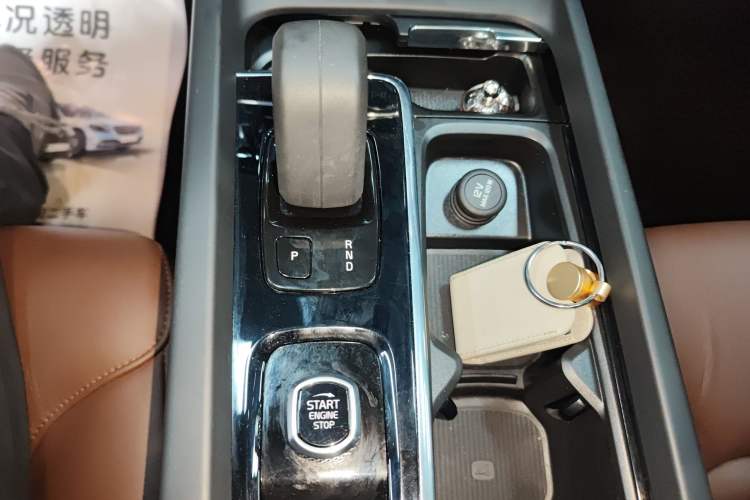 Used Volvo XC60 2022 B5 4x4 Zhiyi Luxury Edition
