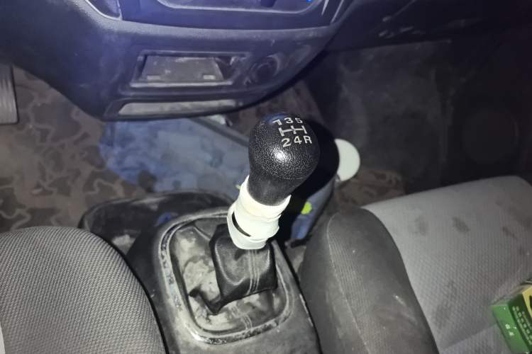 Used CHANGAN KAICHENG Ruixing M60 2020 1.5L Standard Version China VI 6-Seater DAM15KR Gear Lever