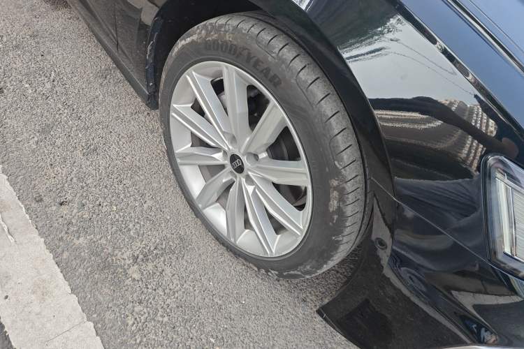 Used Audi A6L 2024 45 TFSI Prestige Dynamic Edition Right Front Wheel Hub