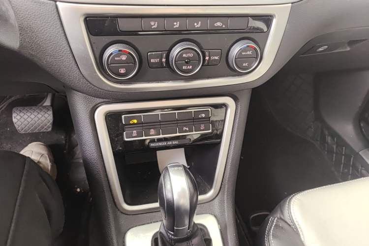 Used Volkswagen Sharan 2016 380TSI Comfort Edition 7-Seater
