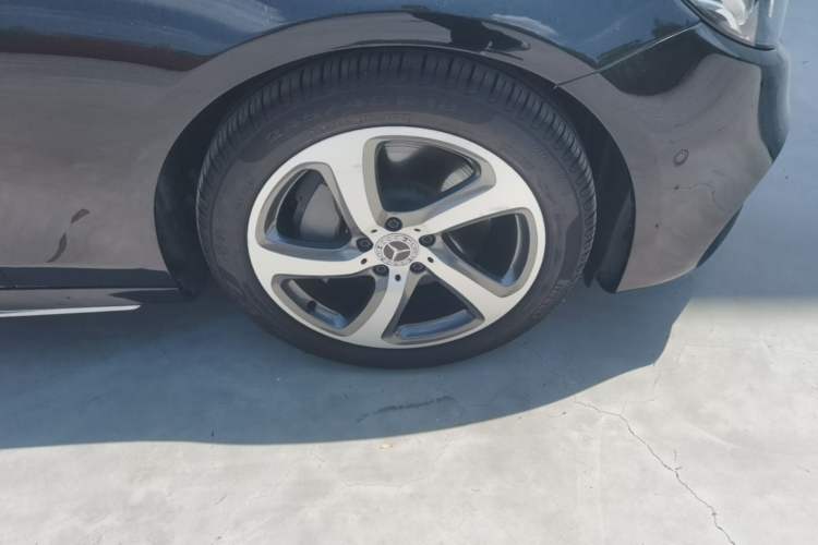 Used Mercedes-Benz E-Class 2018 Restyled E 300 L Sporty and Stylish Edition
