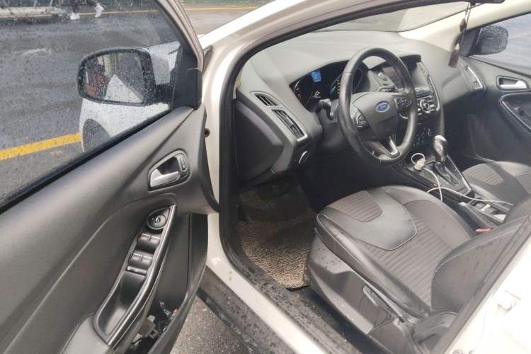 Used Ford Focus 2017 Sedan 1.6L Automatic Fashion Edition Smart Drive Version