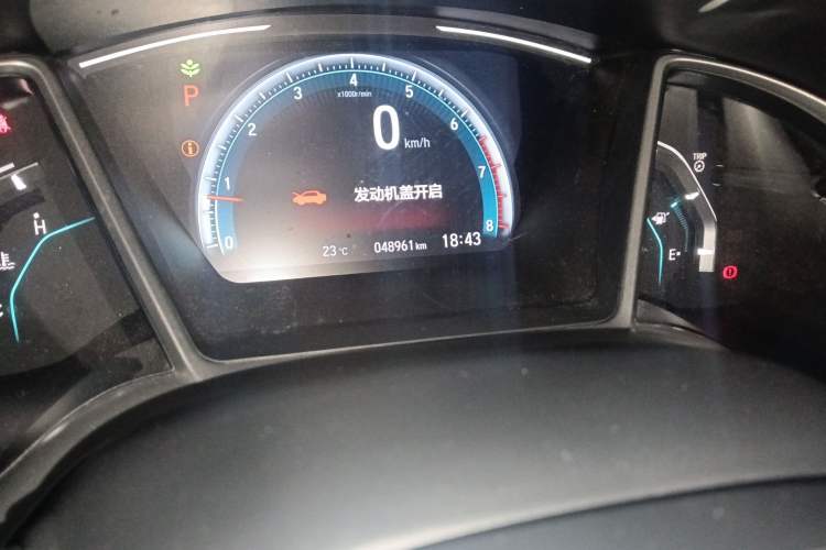 Used Honda Civic 2019 220TURBO CVT Dynamic Edition China V Odometer Close Up