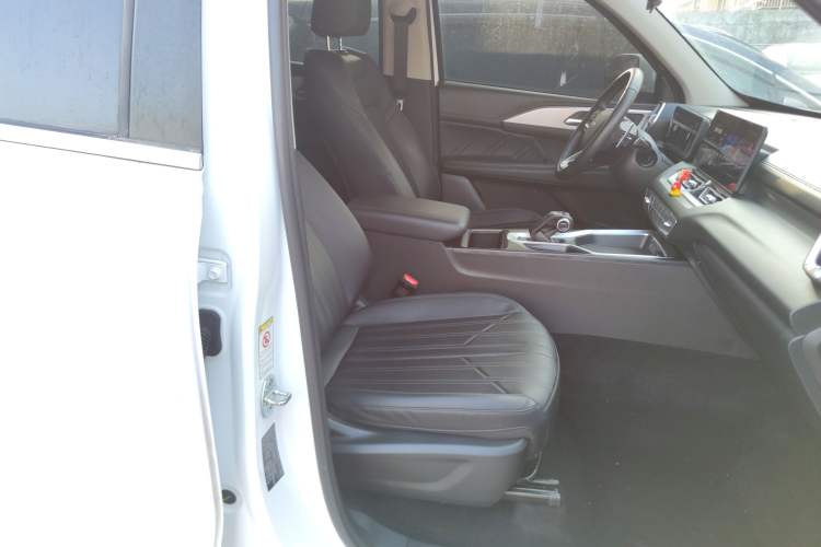 Used Haval H5 2023 2.0T Automatic All-Wheel Drive LinkedIn Gasoline
