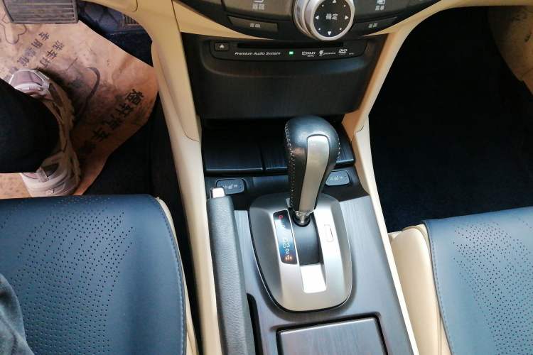 Used Honda Crosstour 2012 2.4L Prestige Edition
