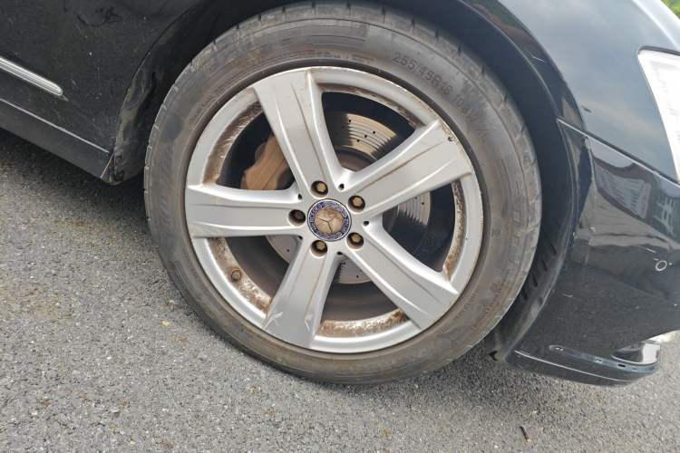 Used Mercedes-Benz S-Class 2010 S 400 L HYBRID Right Front Wheel Hub