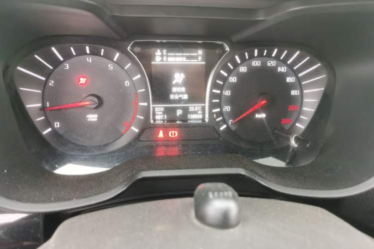 Used GAC Trumpchi GS4 2015 200T G-DCT Elite Edition Odometer Close Up