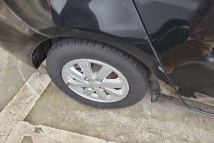 Used Kia K2 2015 Sedan 1.4L MT GLS