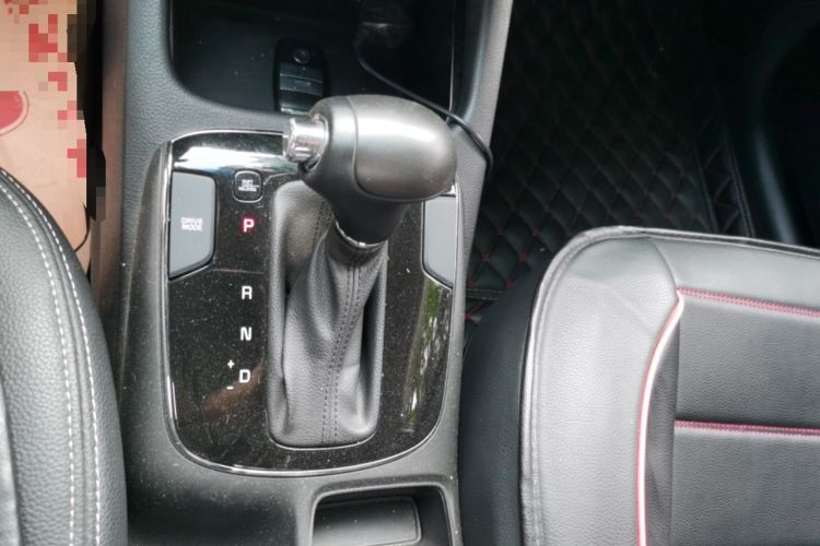 Used Kia K3 2016 1.6L Automatic GLS Gear Lever