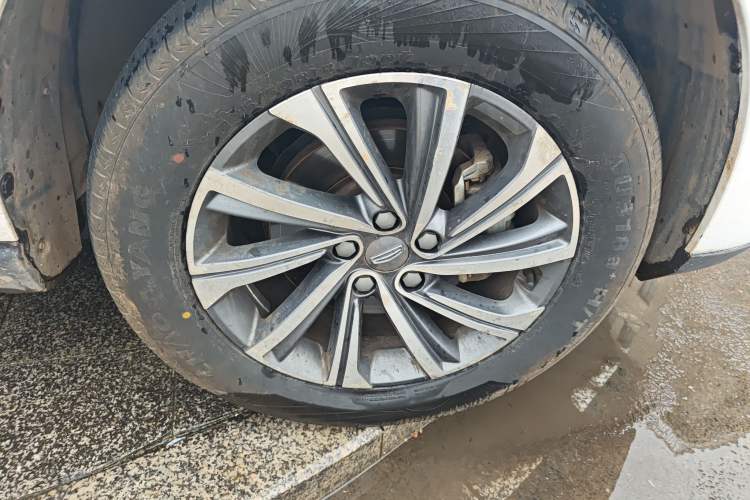 Used Geely Auto Vision X6 2020 1.4T CVT Luxury Edition