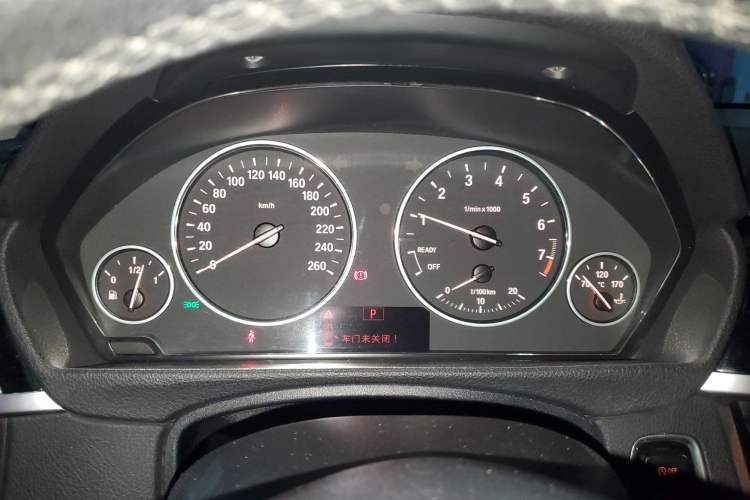 Used BMW 3 Series 2016 316Li Fashion Model
