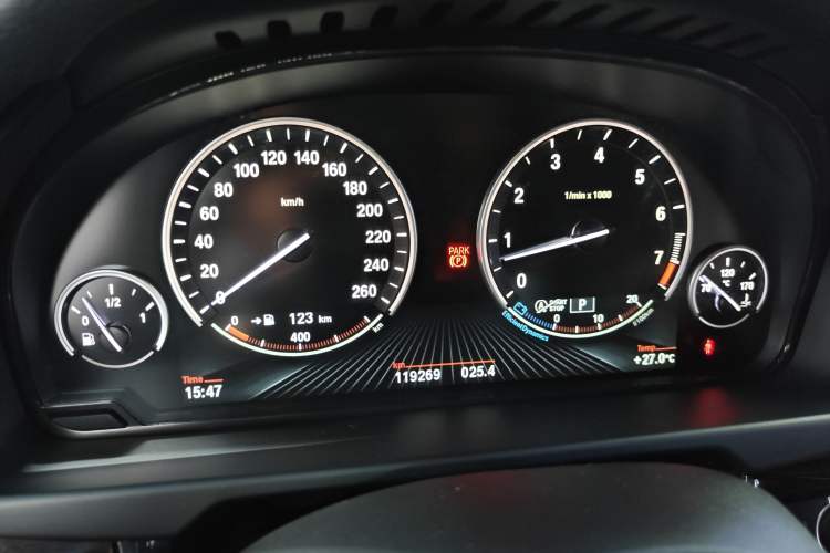 Used BMW X6 2015 xDrive35i Luxury Edition Instrument Cluster