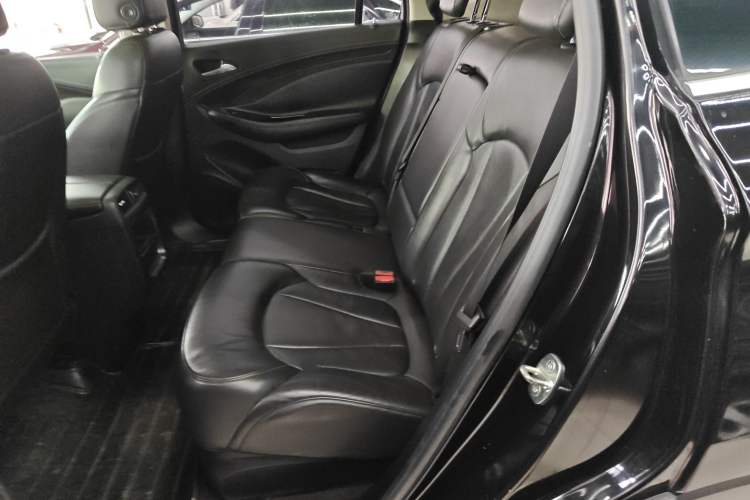 Used Buick Envision 2018 20T Two-Wheel-Drive Elite Model
