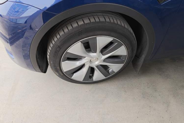 Used Tesla Model Y 2022 Rear-Wheel-Drive Version
