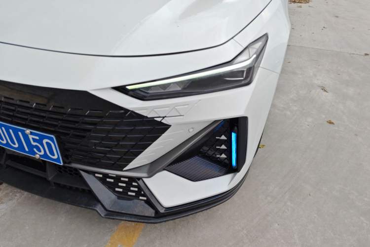 Used CHANGAN UNI-V 2024 1.5T High-Energy Version Left Front Headlight