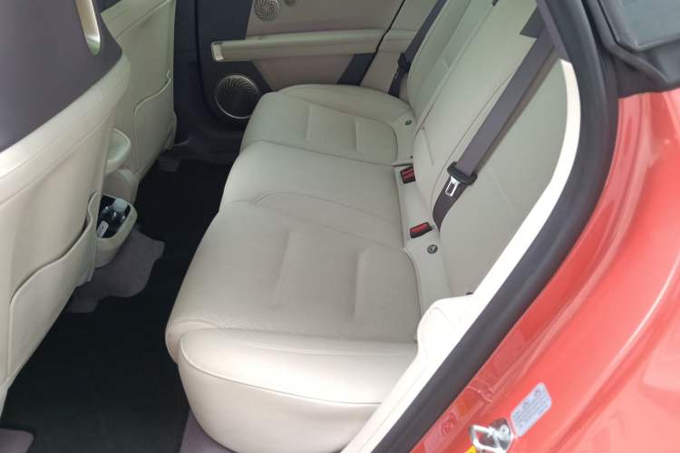 Used Avatr 06 2025 Pro Range-Extended Edition Left Rear Seat