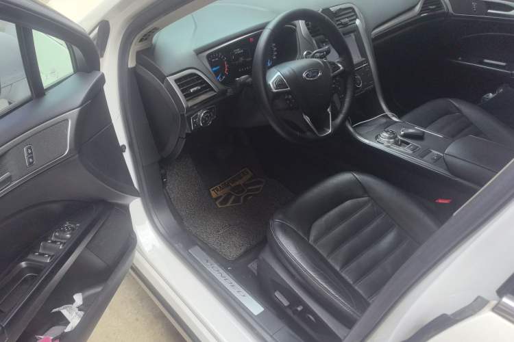 Used Ford Mondeo 2017 EcoBoost 200 Stylish Model
