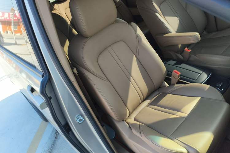 Used Buick GL8 2021 ES Land Cruiser 653T Luxury Edition