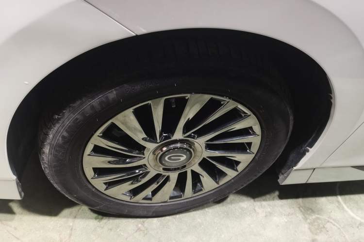 Used GAC Trumpchi M8 2023 Zongshi Series 400T Flagship Edition Exterior 4