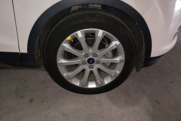 Used Ford Kuga 2013 1.6L GTDi Two-Wheel-Drive Trend Model
