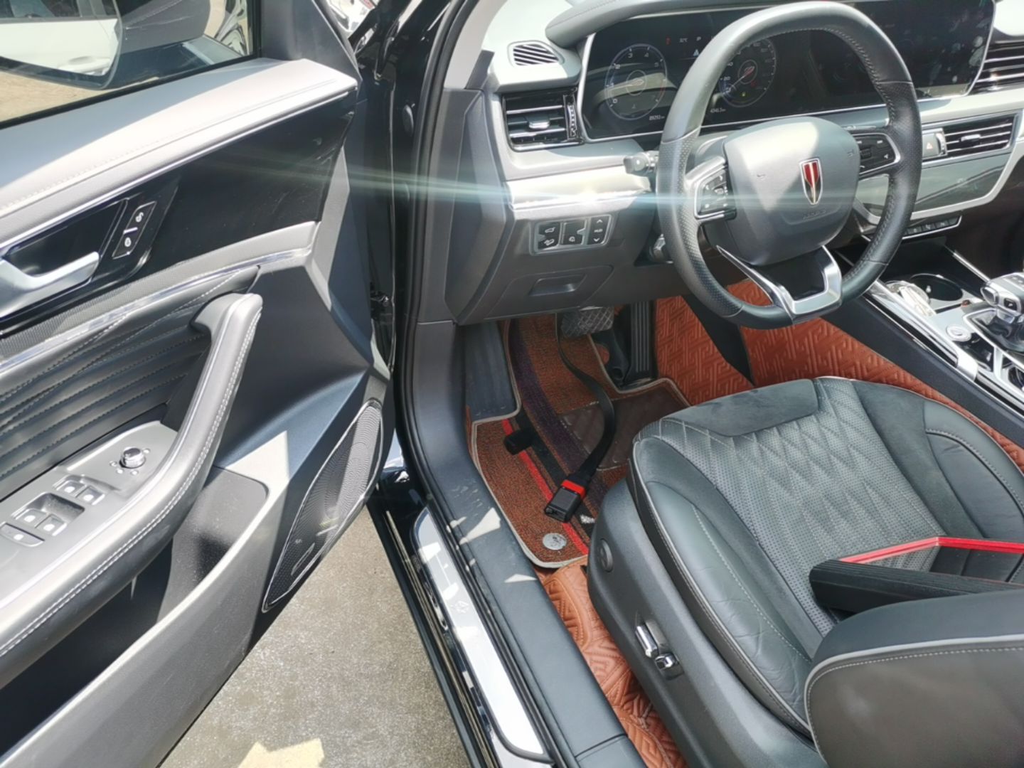 Hongqi HS5 2022 Revised Version 2.0T Smart Connect Flagship Edition — снимка 20