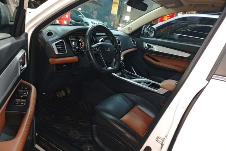 Used Geely Auto Vision X6 2018 1.4T CVT 4G Connected Luxury Version Driver Seat