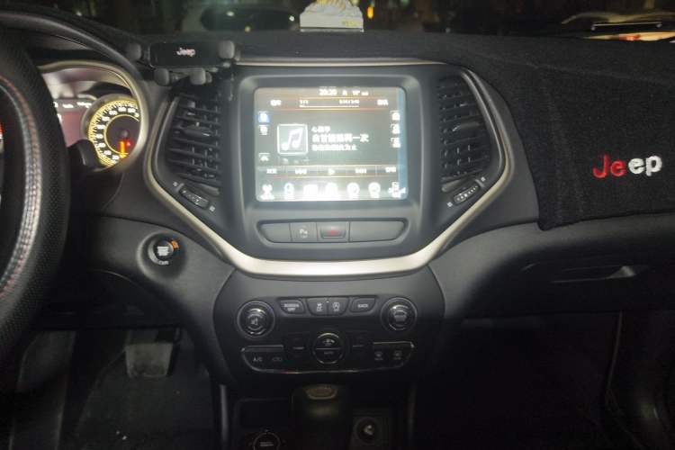 Used Jeep Cherokee 2017 2.4L Professional Smart Edition
