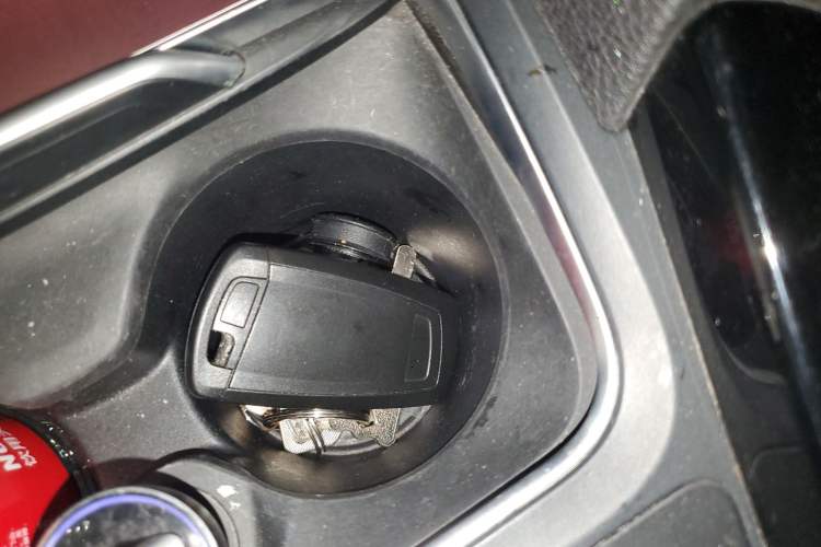 Used BMW 3 Series 2016 316Li Fashion Model
