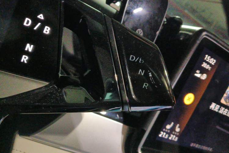 Used Volkswagen ID.6 CROZZ 2022 Long-Range Lite PRO Edition Gear Lever