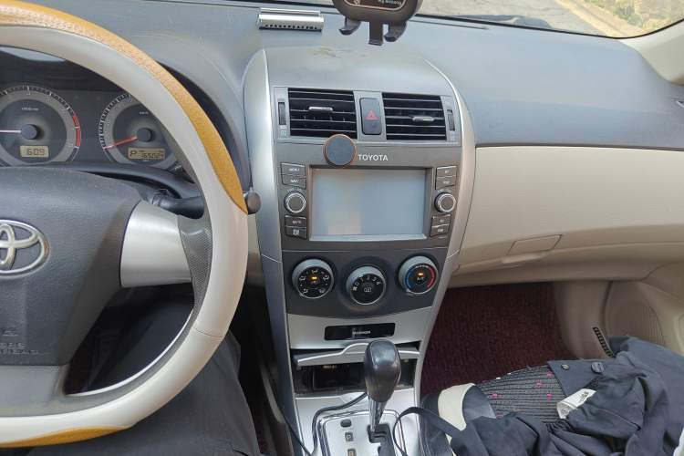 Used Toyota Corolla 2013 Special Edition 1.6L Automatic Cool GL Model Audio And AC Panel