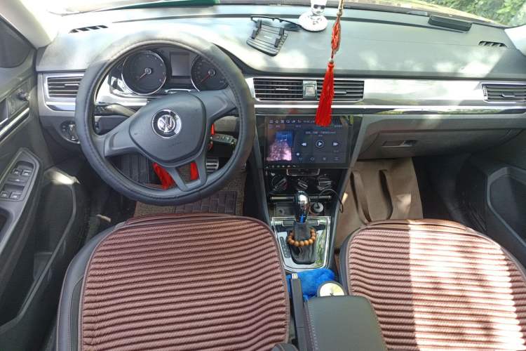 Used Volkswagen C-TREK 2017 230TSI DSG Comfort Version