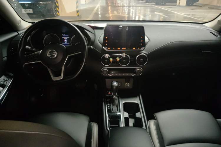 Used Nissan Sylphy 2021 1.6L XL CVT Enjoyment Edition Center Console